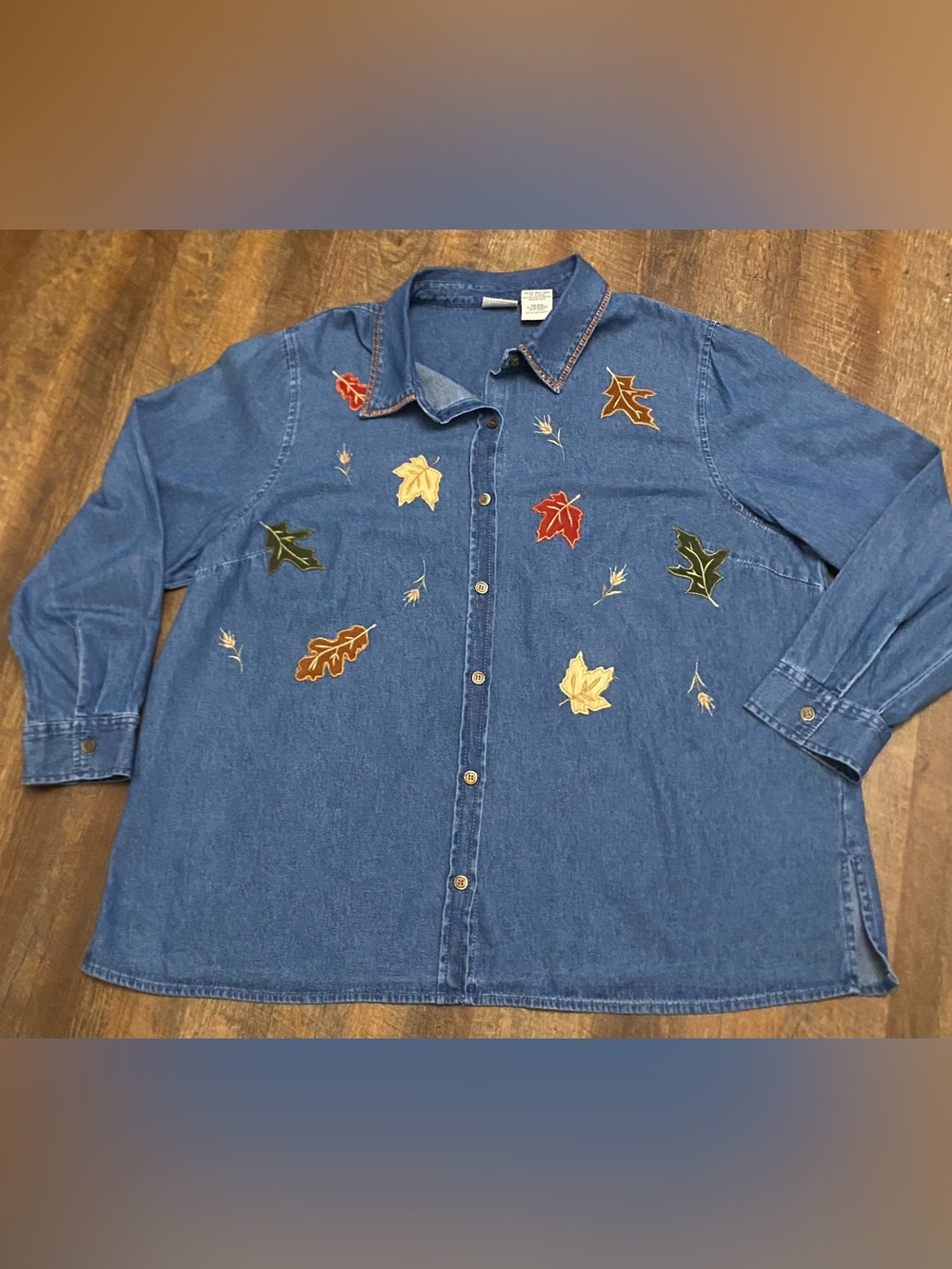 Vintage White Stag Women’s Blue Denim Collared Leaf Embroidered Shirt